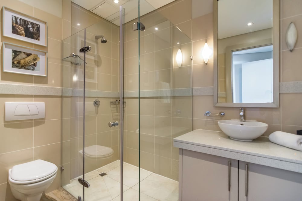 Mountain Marina Luxury Apartments 50/50
