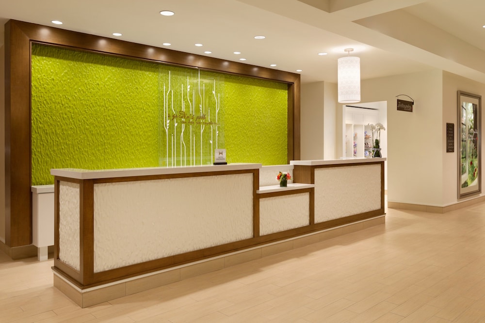 Hilton Garden Inn Boston Logan Airport 6/38