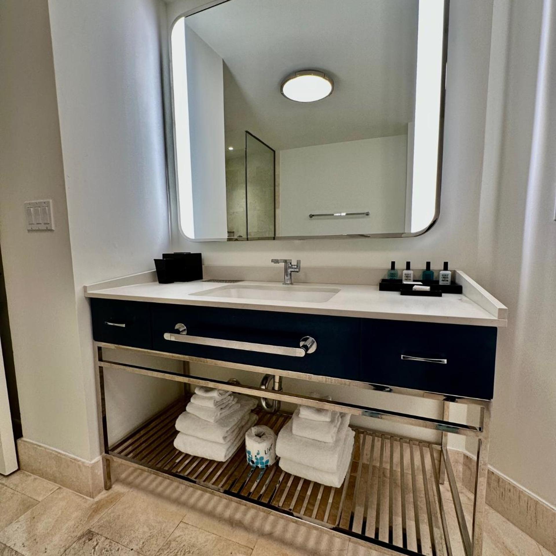 Fontainebleau Miami Beach,Tresor 36/38