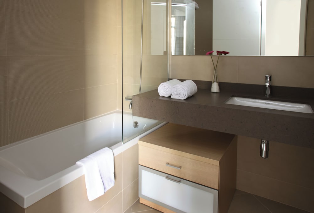 MH Apartments Suites 24/27