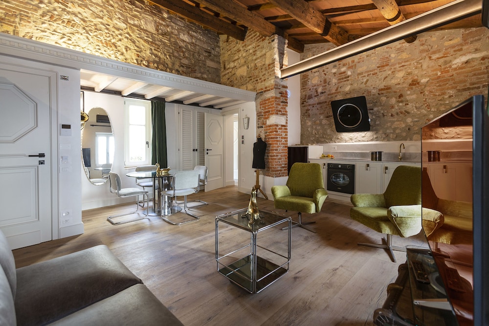 Residenza Palazzo Brenzoni 36/46