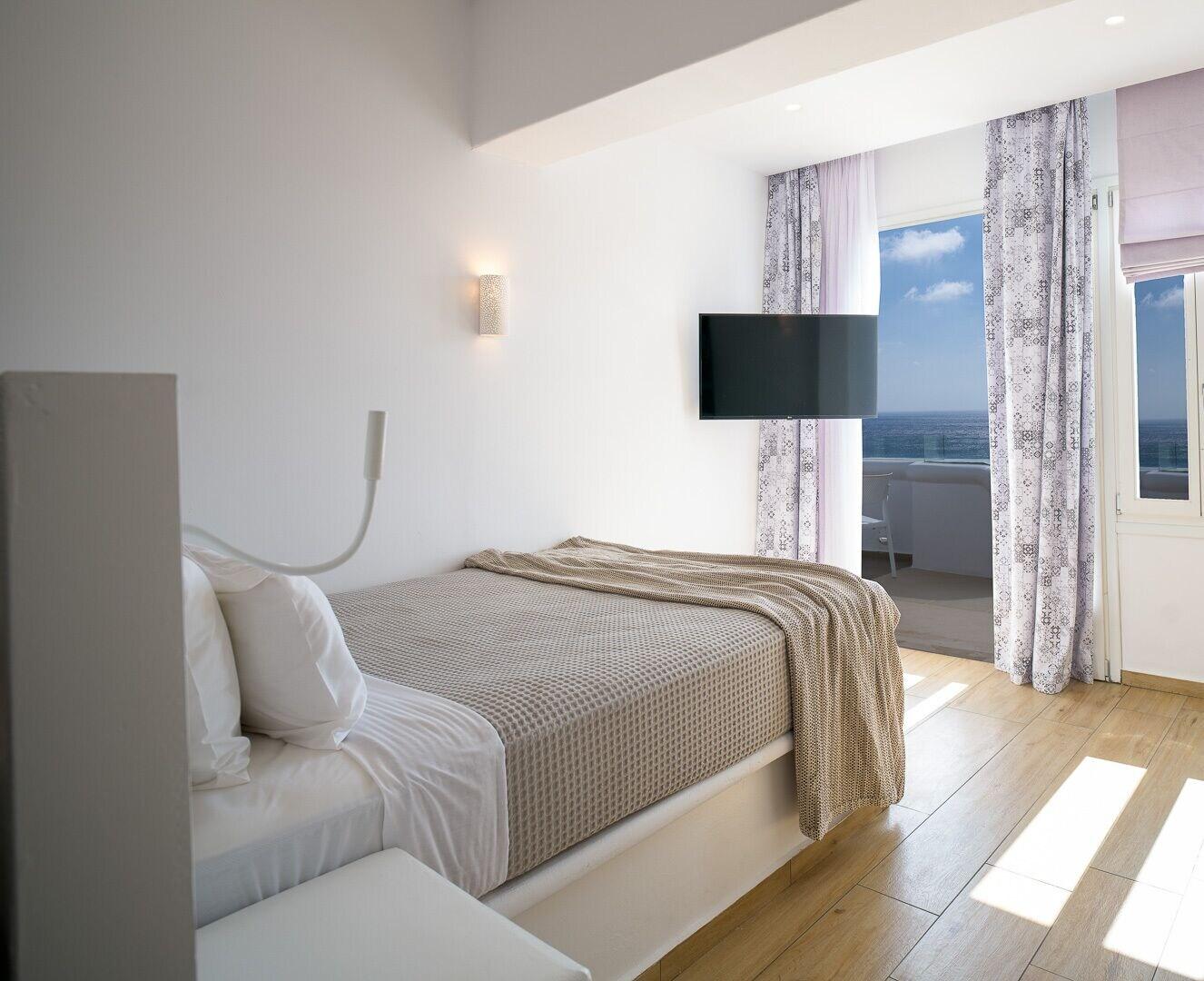 Elegant, Suite, Sea View, Shared Pool