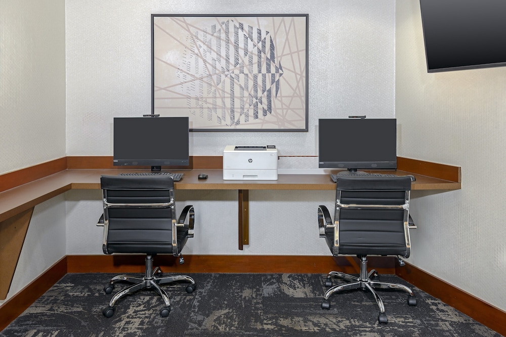 Hyatt Place Sarasota Bradenton 53/65