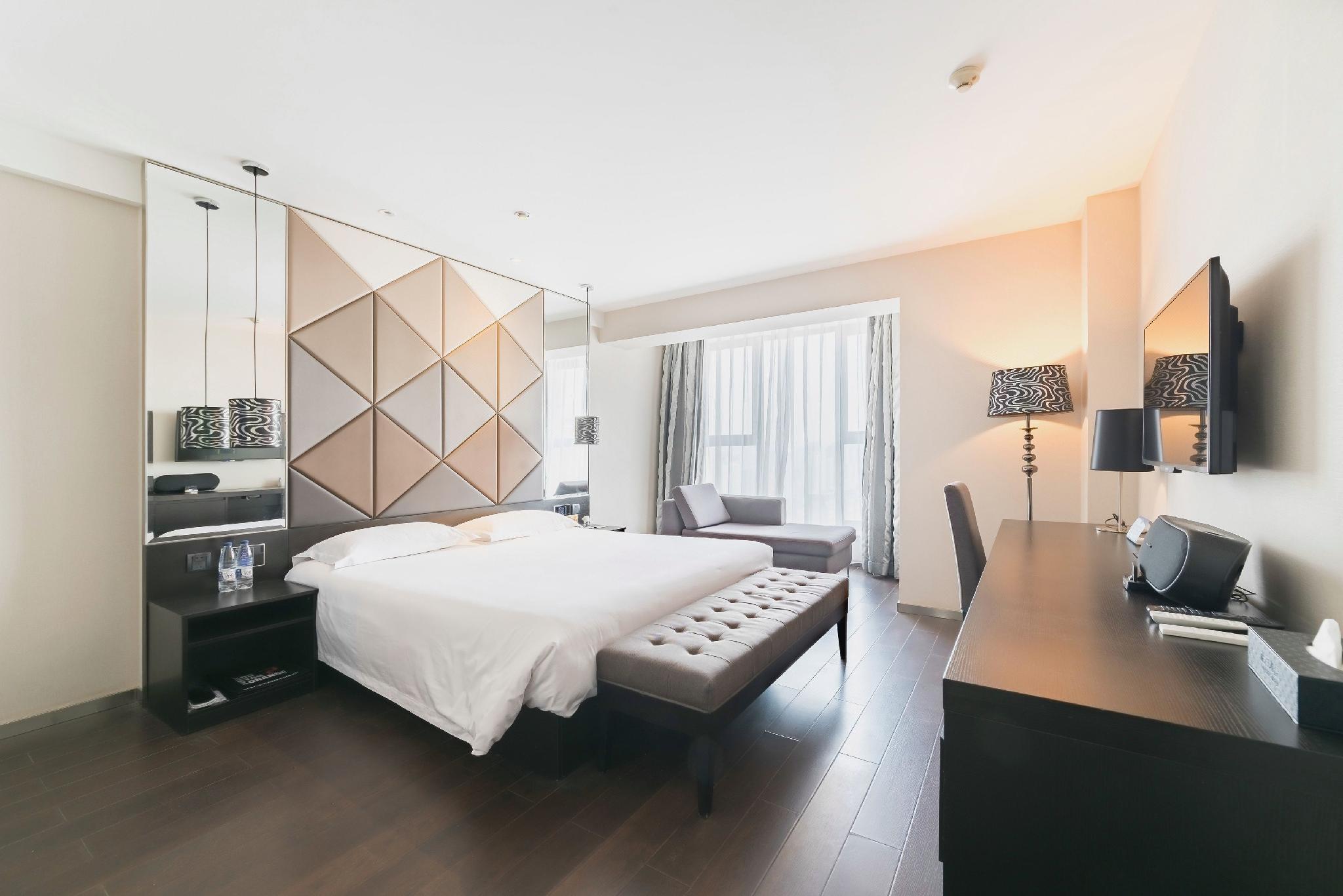 Business, Double Bed