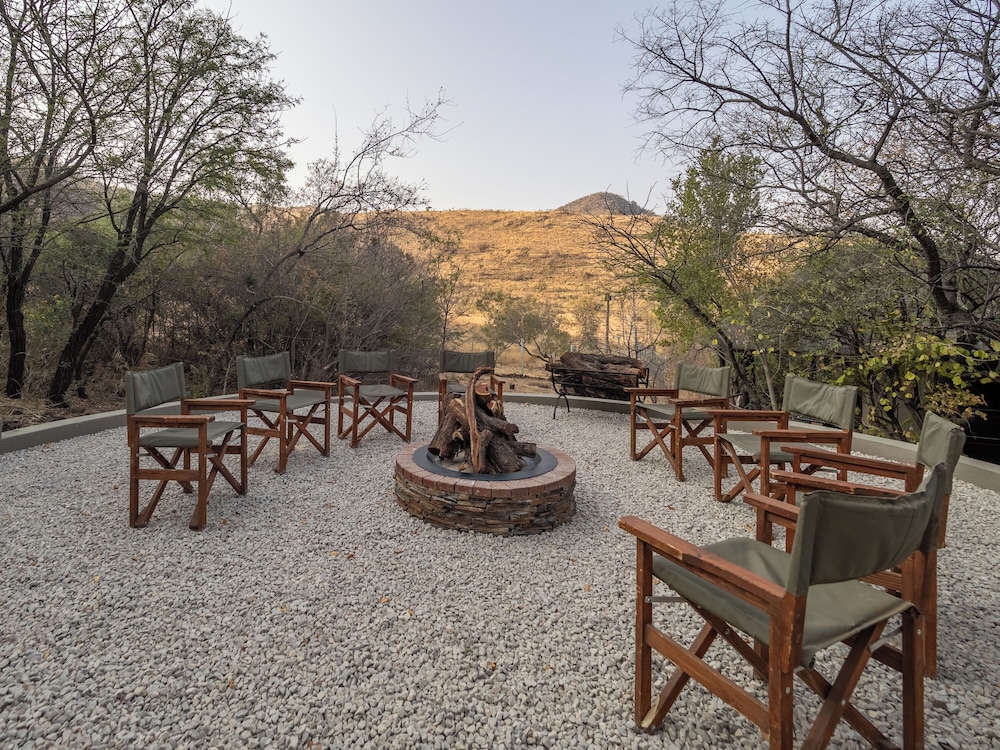 Ivory Tree Game Lodge 61/69
