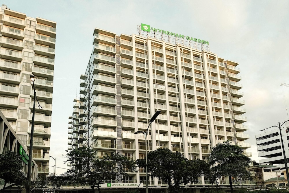 Wyndham Garden Manila Bay in PARANAQUE