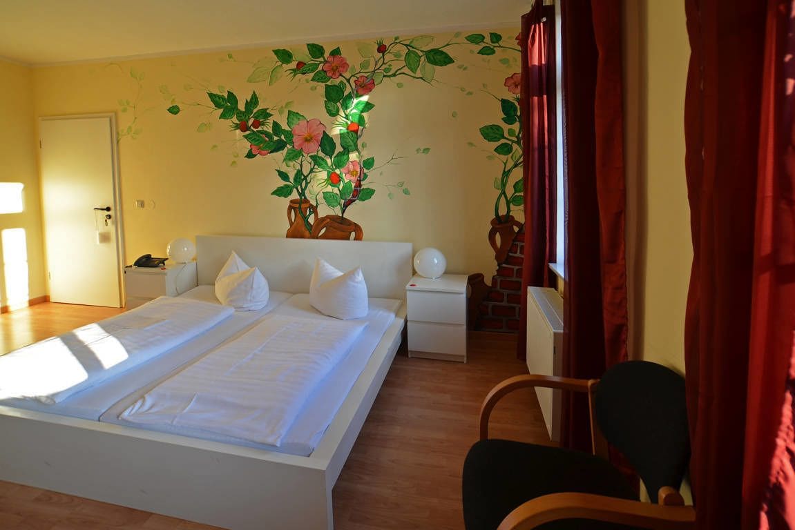 STANDARD, DOUBLE BED