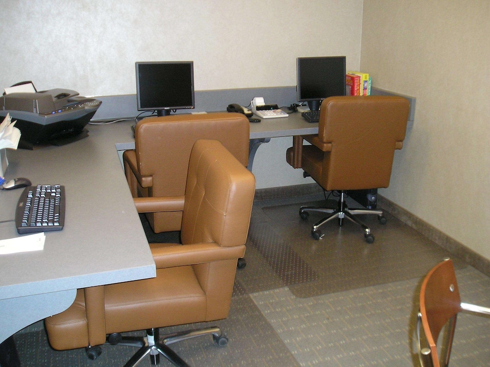 Embassy Suites by Hilton Dulles North Loudoun 52/58
