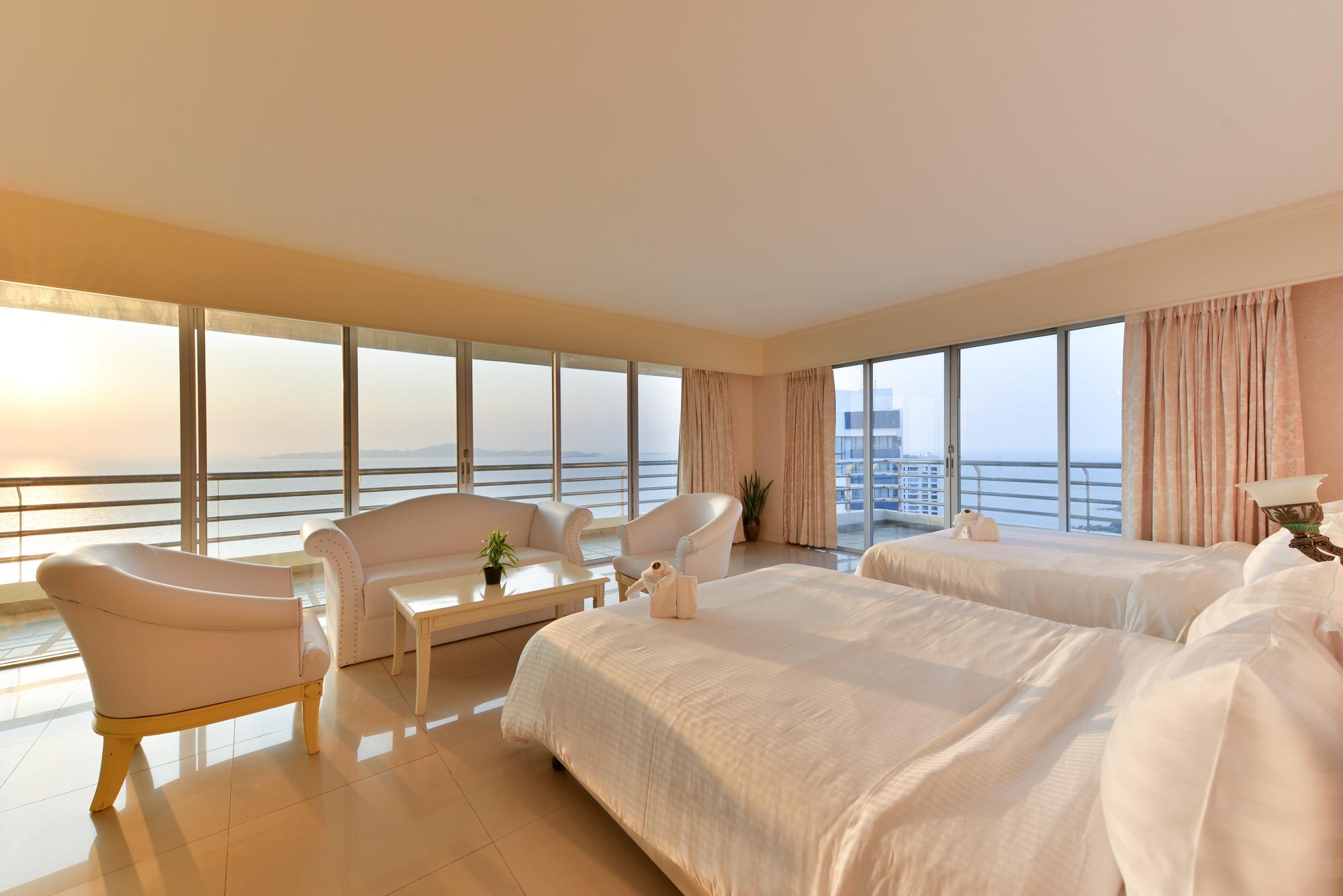Panorama, Suite, 2 Queen Beds, Ocean View