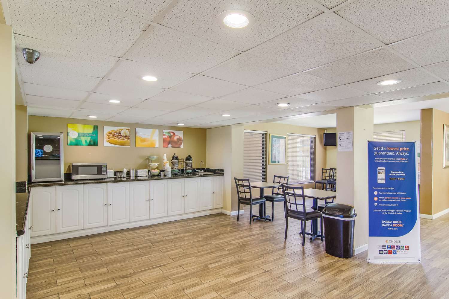 Suburban Studios Hotel Kingsland Near I-95 27/33