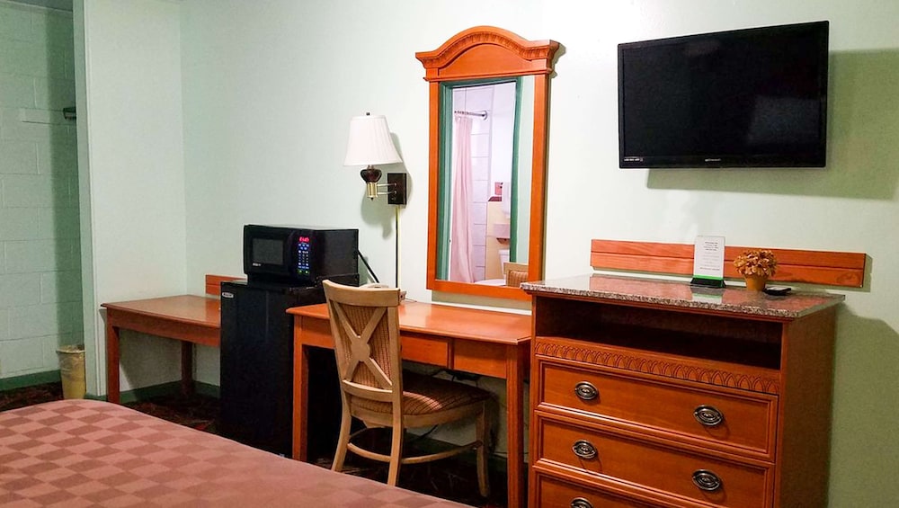 American Inn And Suites Childress 24/30