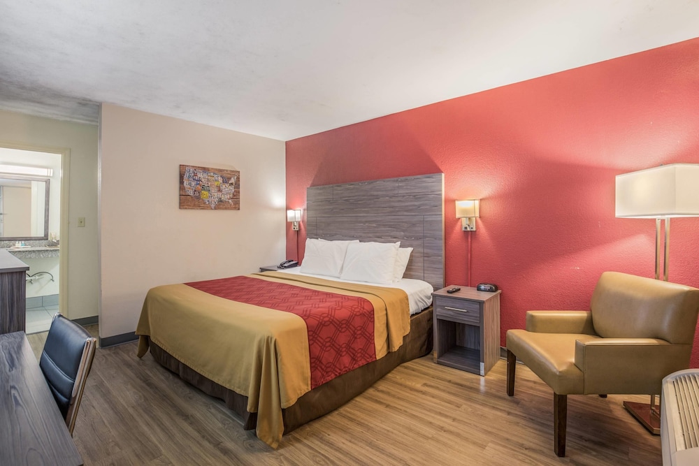 Econo Lodge Thomasville 18/64