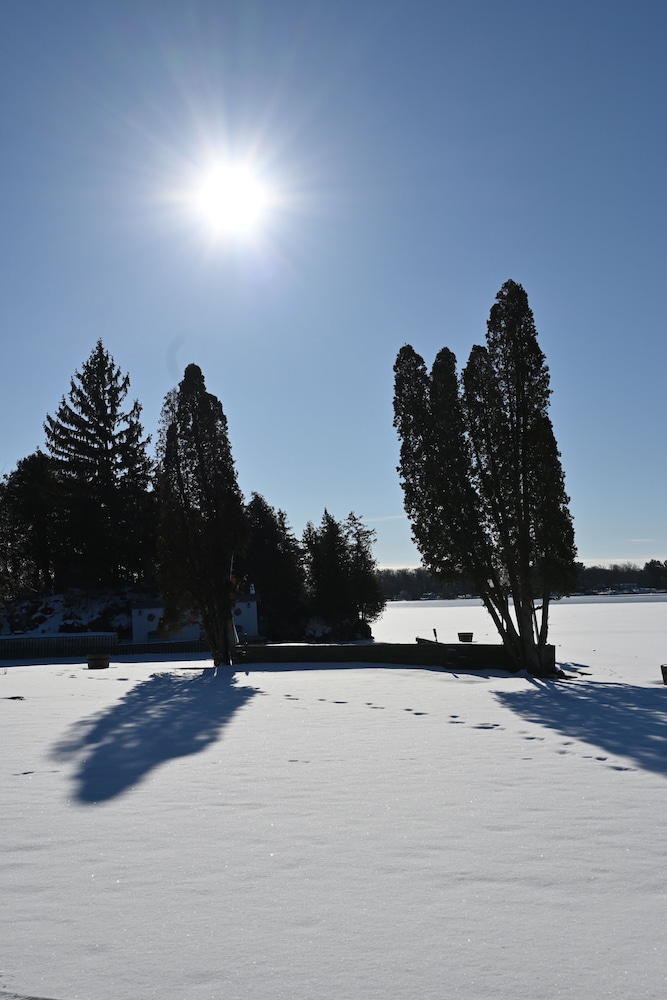 Gananoque Inn Spa 63/66