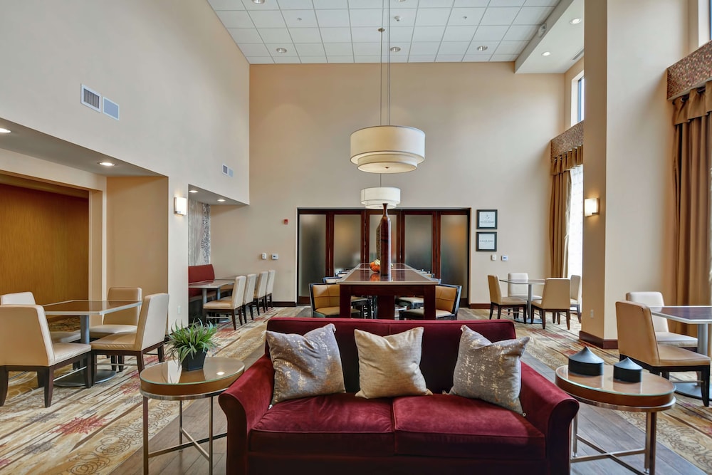 Hampton Inn & Suites Peoria At Grand Prairie Il 40/61