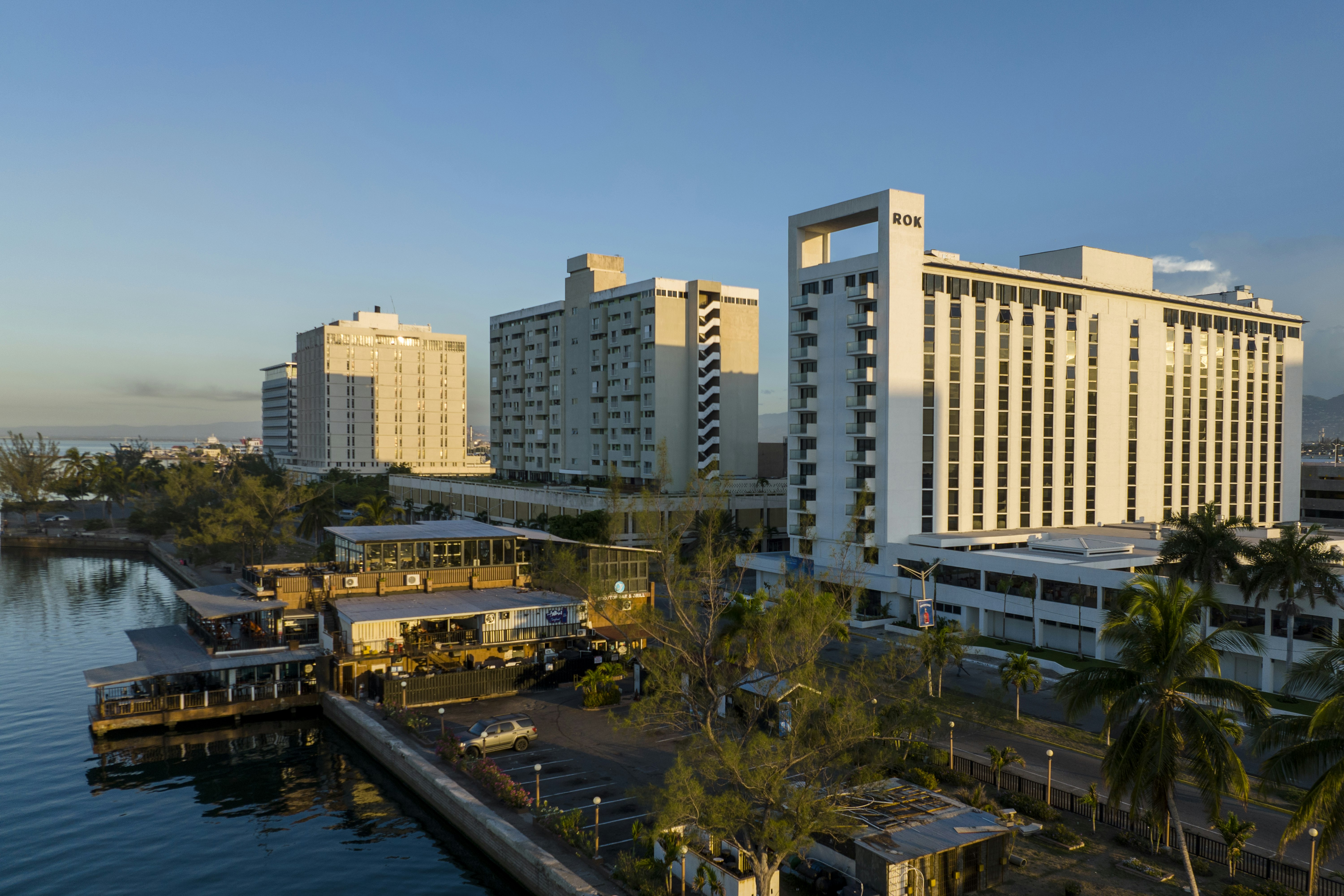 ROK Hotel Kingston, Tapestry Collection by Hilton 48/50