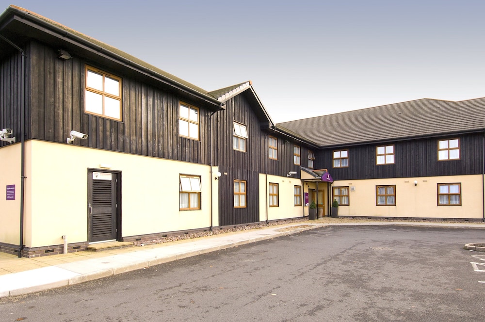 Premier Inn Bolton West 37/43