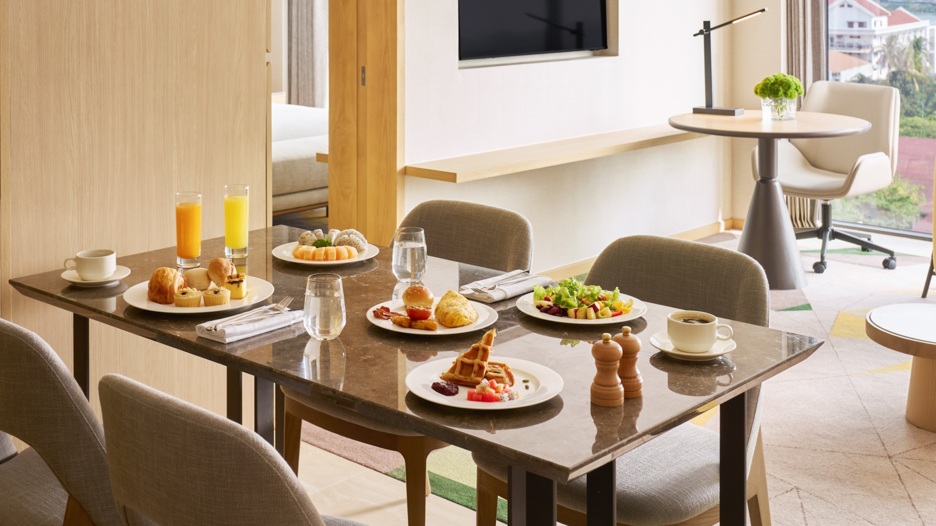 Holiday Inn & Suites VIENTIANE 32/42