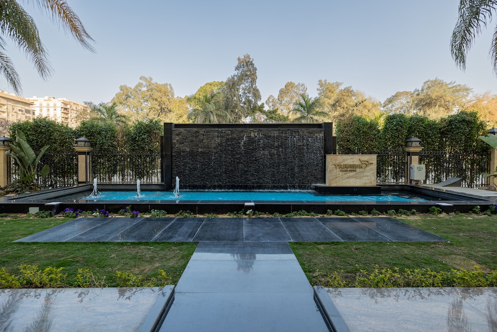 swimming pool spa