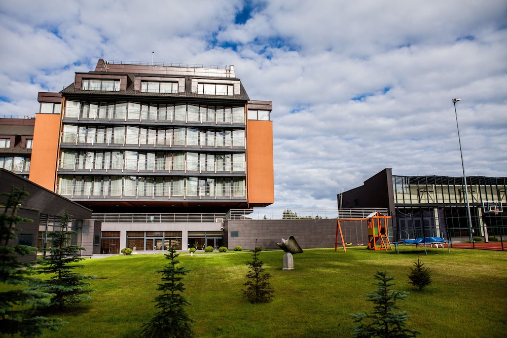Mercure Palanga Vanagupe 6/74