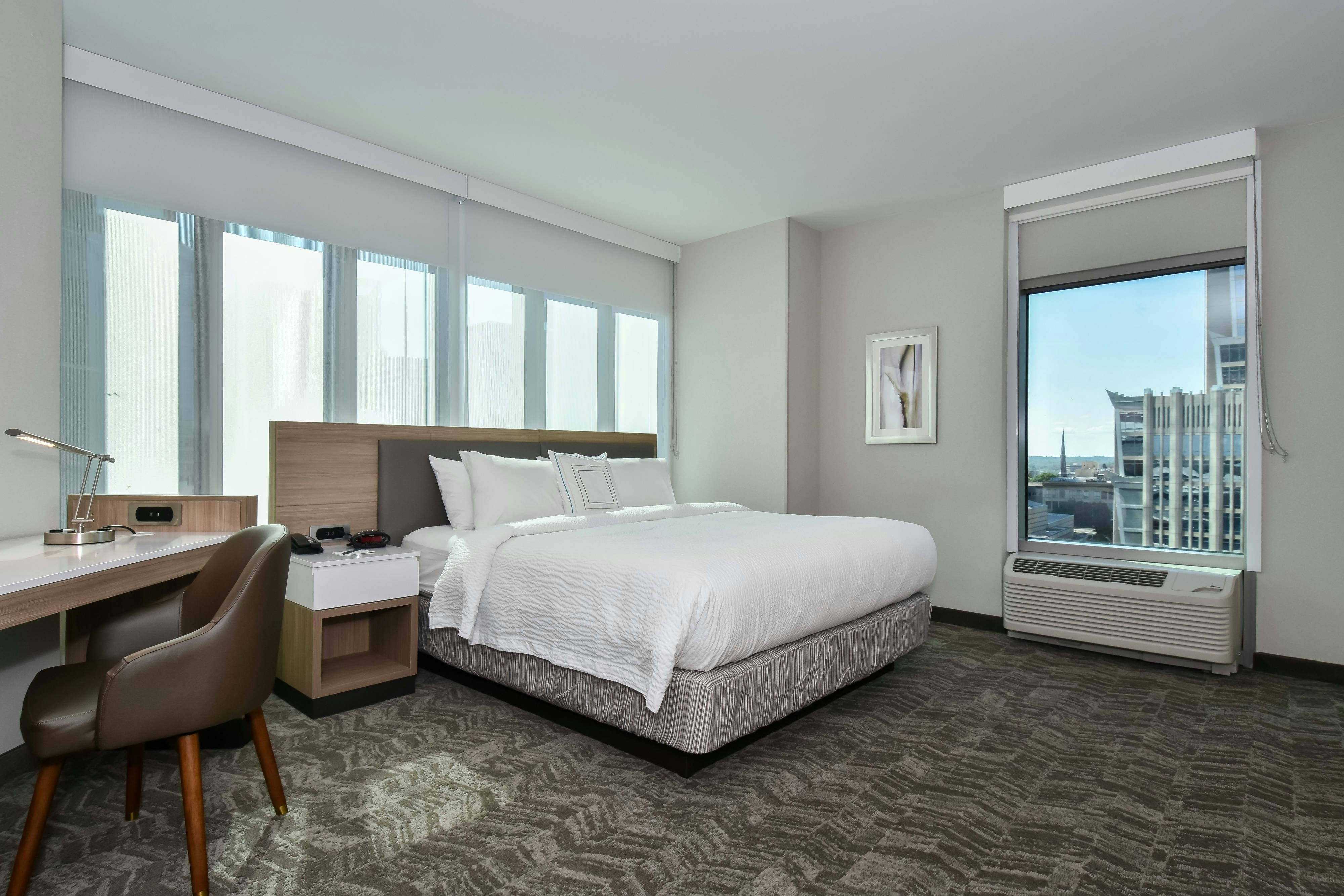 SpringHill Suites by Marriott Charlotte City Center 6/21