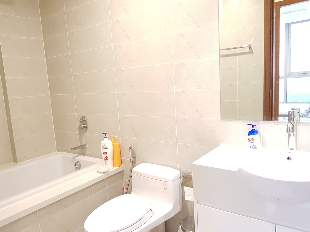 The Berry Luxury Serviced Apartment 48/50