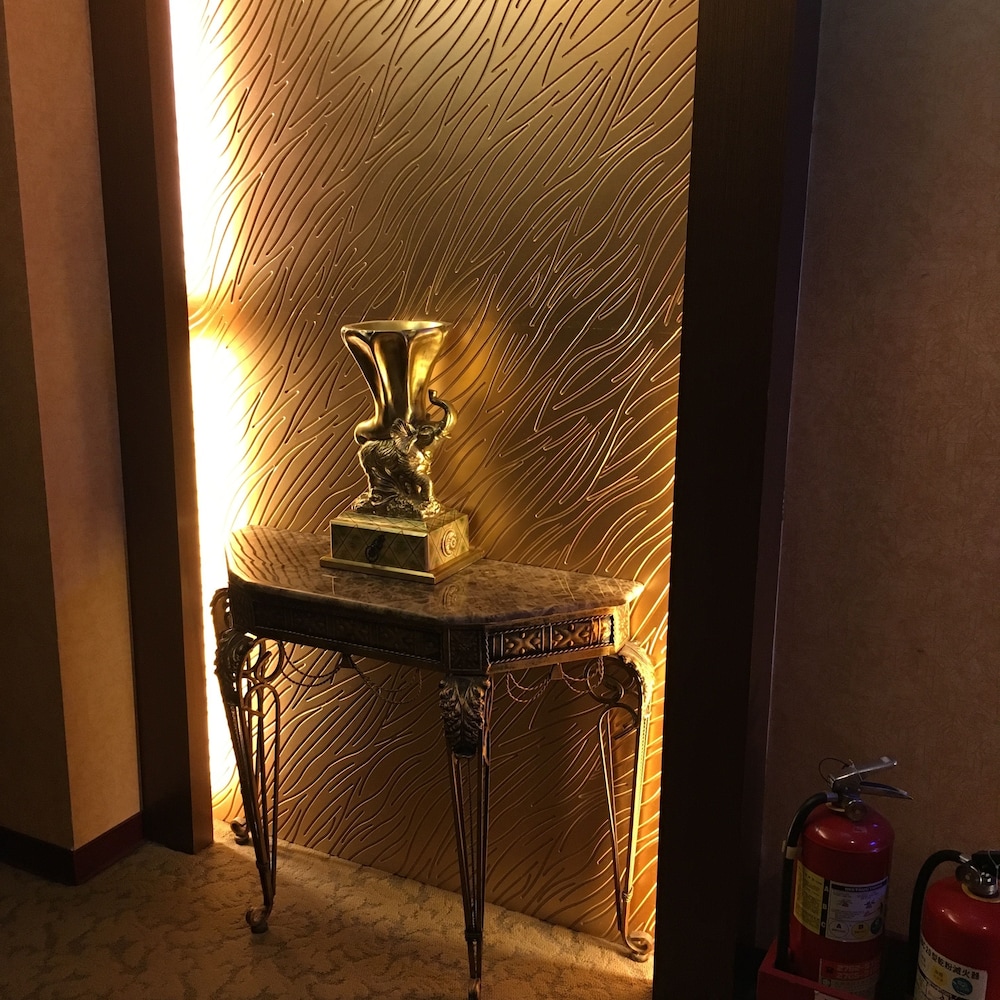 Eastern Beauty Hotel 22/26