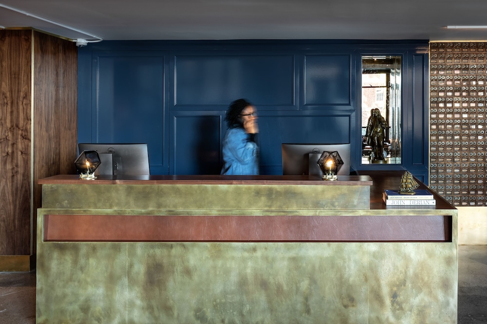 The Revolution Hotel 11/64