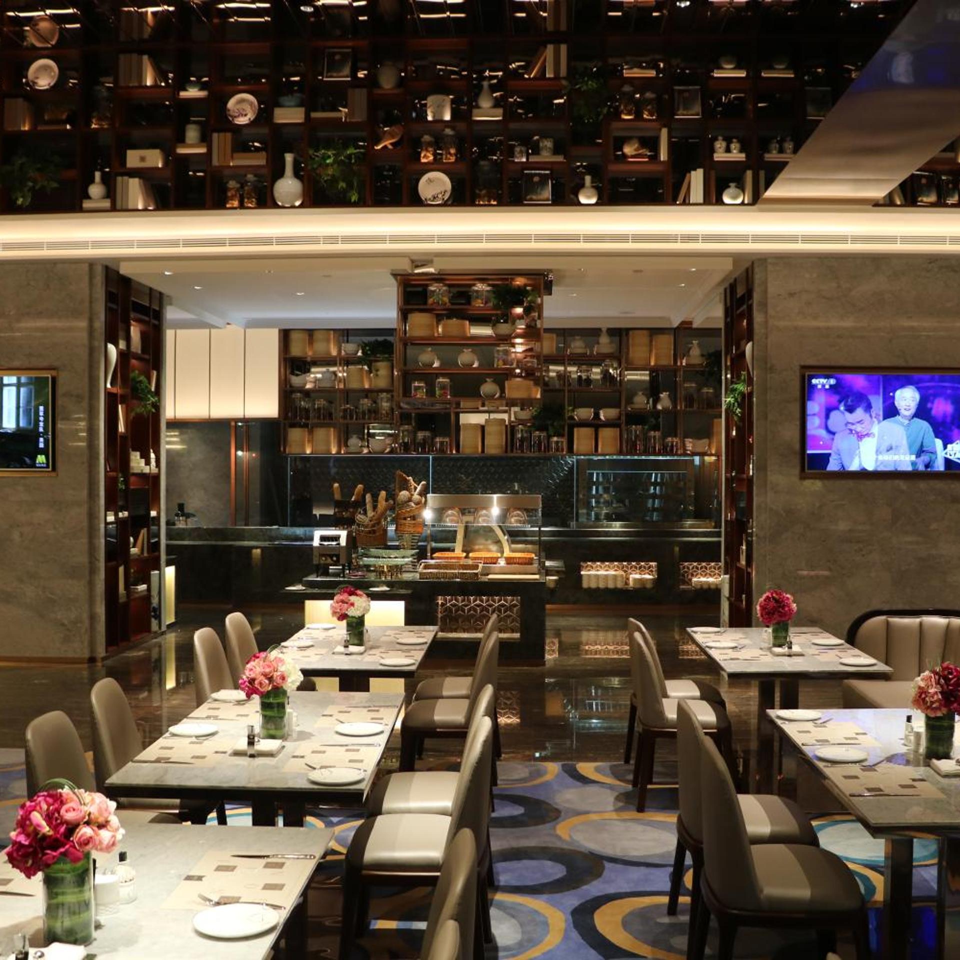 Rongjiang Hotel 63/74