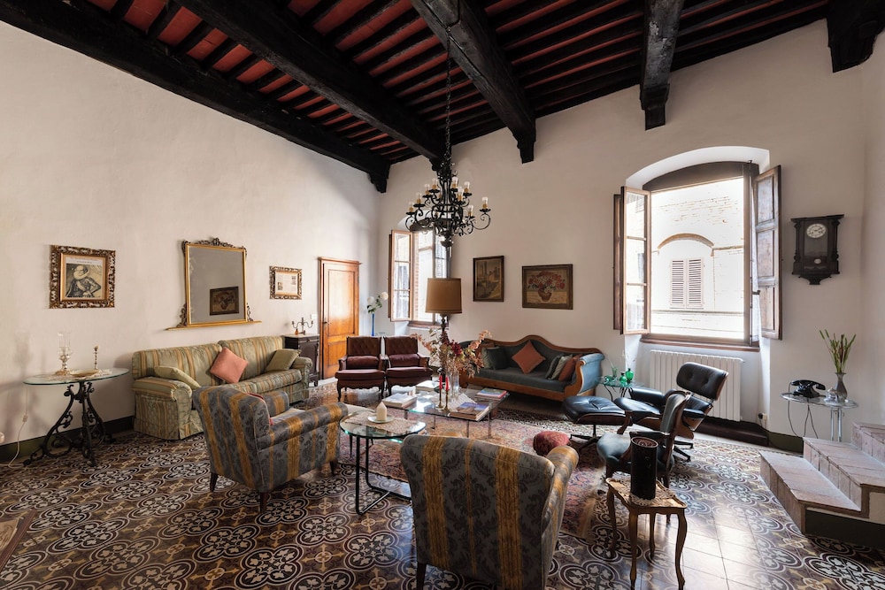Residenza D'epoca Palazzo Buonaccorsi 32/46