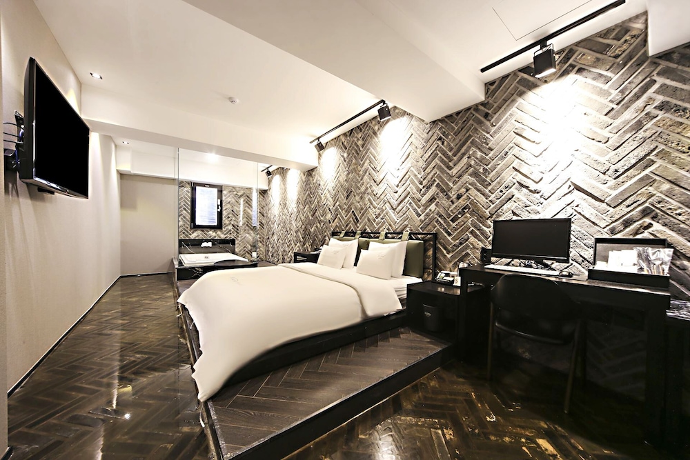 Masan Almond Hotel 19/43