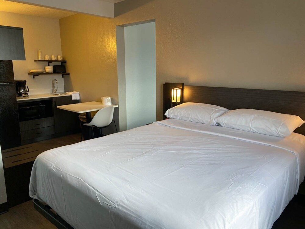 Motel6 Albuquerque, NM - Midtown 21/50