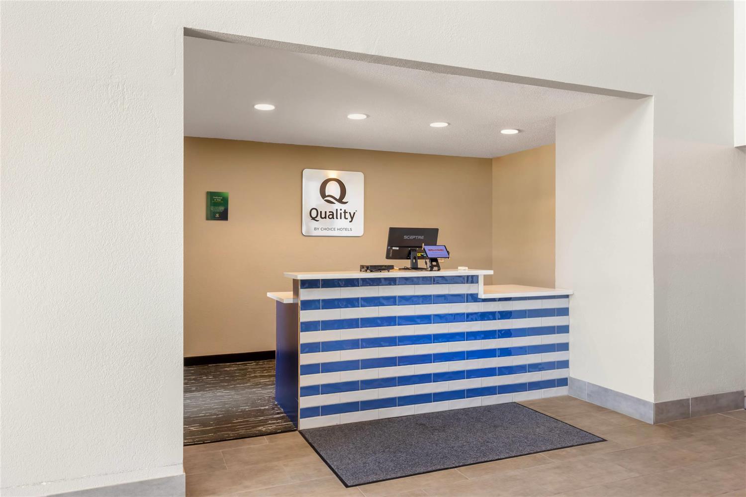 Quality Inn Chesterton near Indiana Dunes National Park I 94 2/41