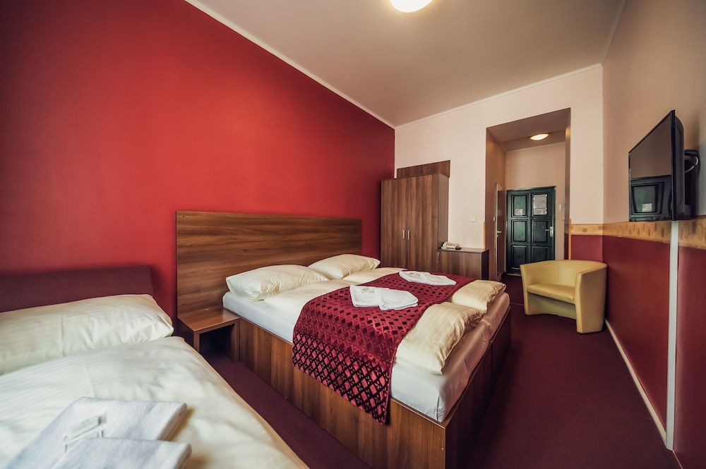 Hotel Czechia 10/48