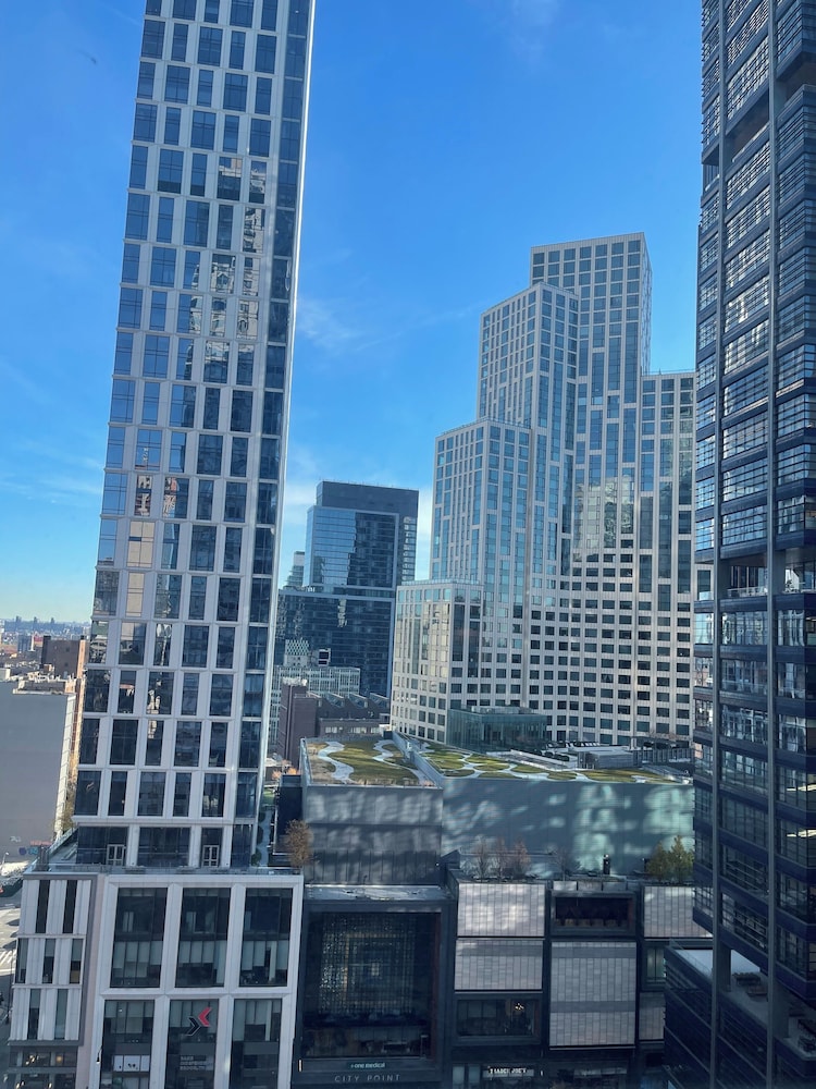 Aloft New York Brooklyn 6/48