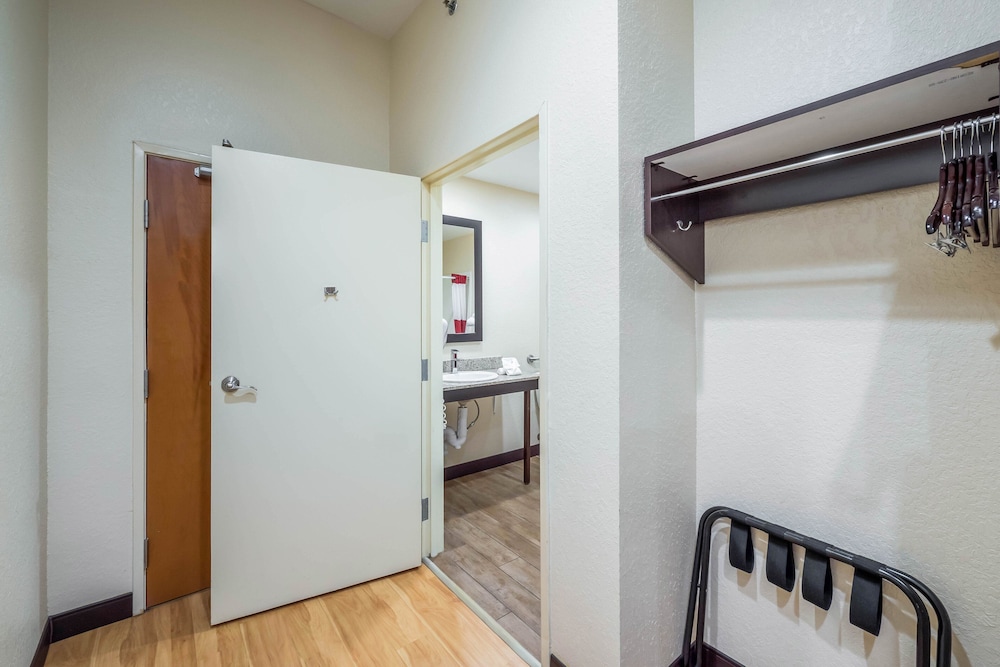 Red Roof Inn Ocala 20/37