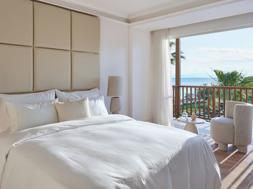 DELUXE, SUITE, SEA VIEW
