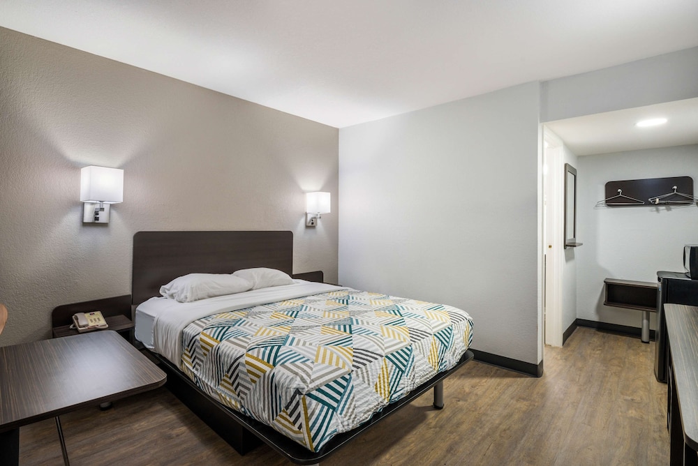 Motel6 Sandston, VA - Richmond 22/42