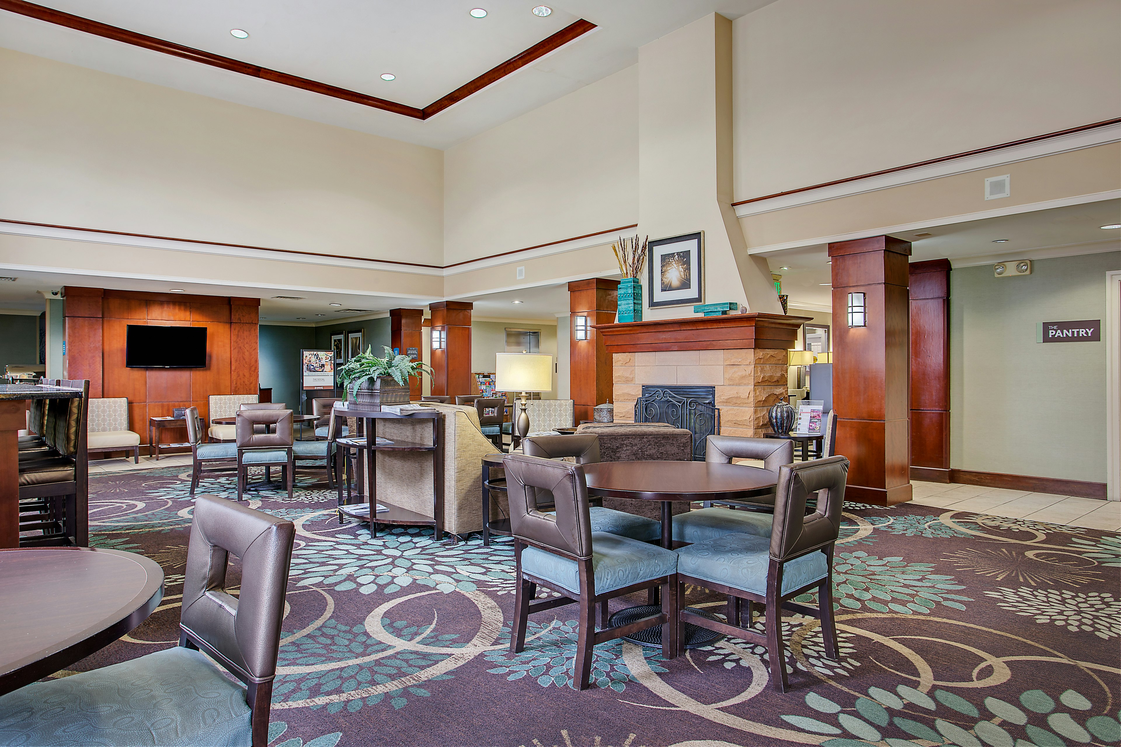 Staybridge Suites Chattanooga Downtown Convention Center 31/53