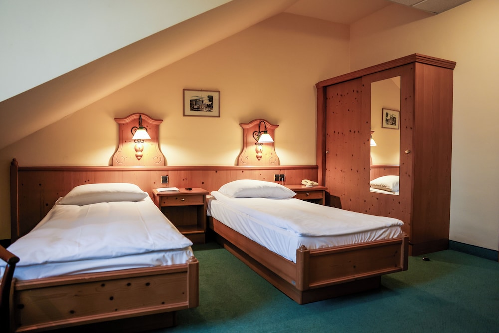 Parkhotel Vienna 14/45
