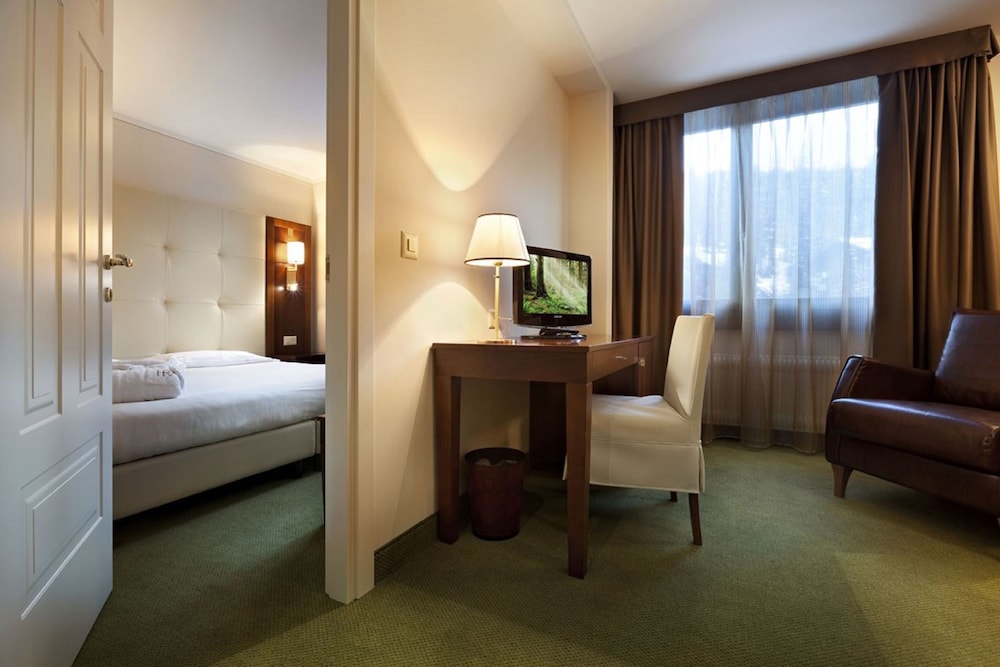 Hotel Reine Victoria 40/87