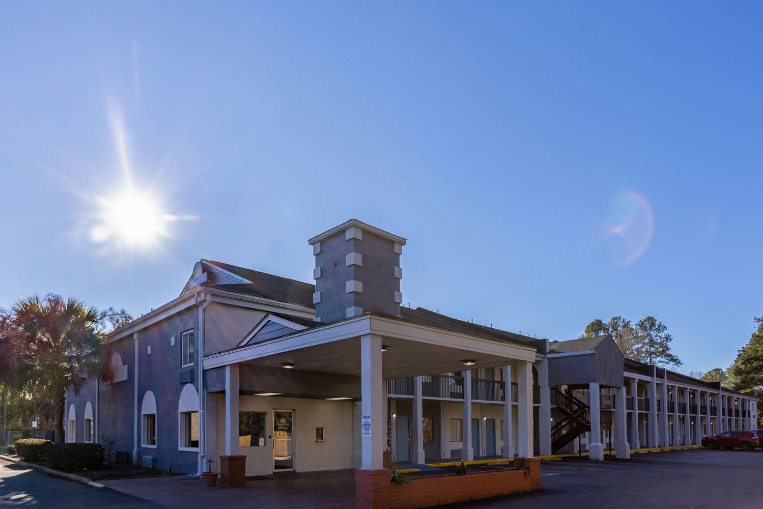 Days Inn By Wyndham Columbia 2/43