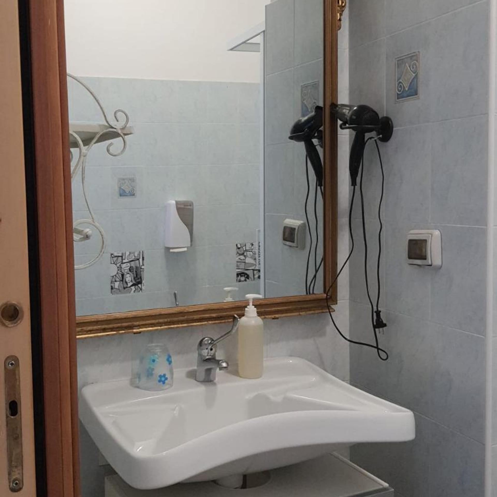 غرفة رباعية، Hotel Avalon 6/10
