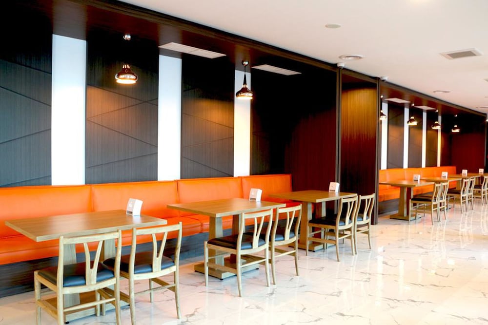 Avada Hotel 48/65