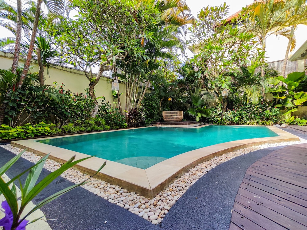 Seminyak Square Hotel 58/67