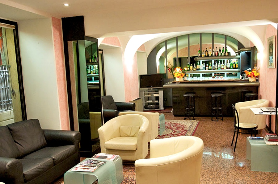 COMFORT HOTEL EUROPA 12/18
