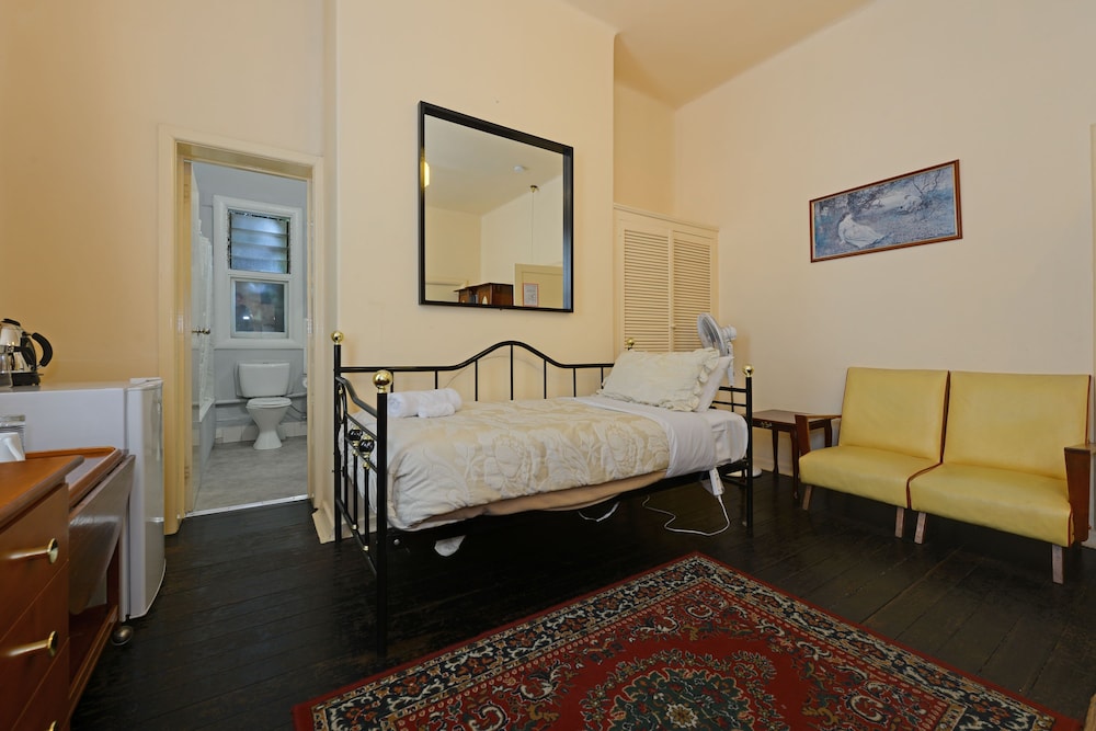 Edinburgh Gallery Bed Breakfast 20/61
