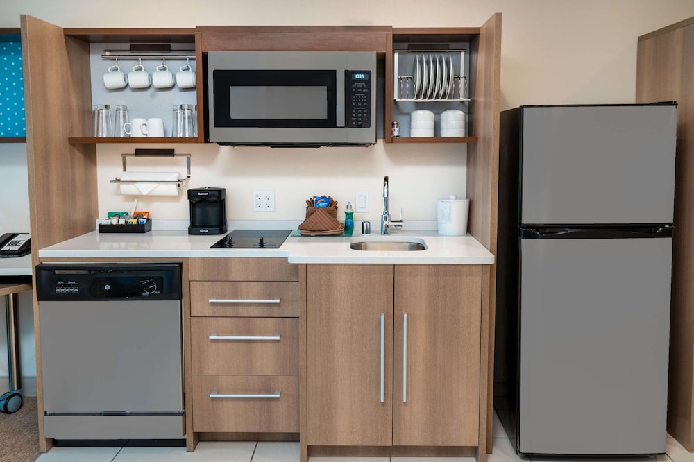 Home2 Suites By Hilton Corona 32/40
