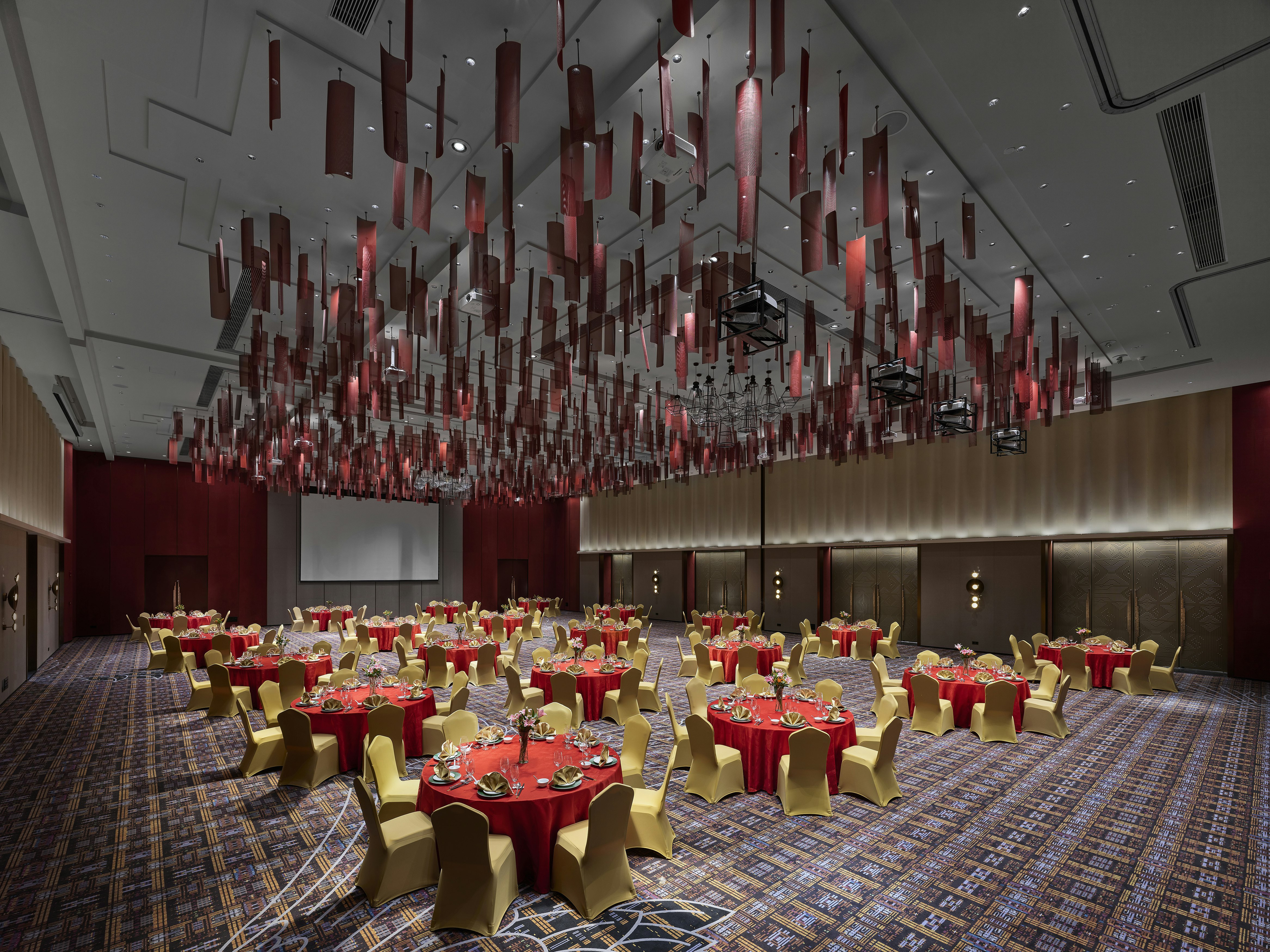 Hilton Shigatse 52/54