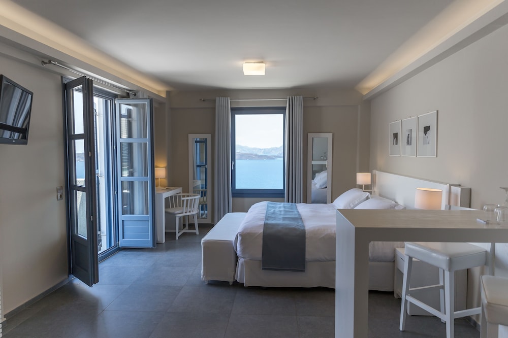 Honeymoon, Suite, King Bed, Caldera View, Plunge Pool