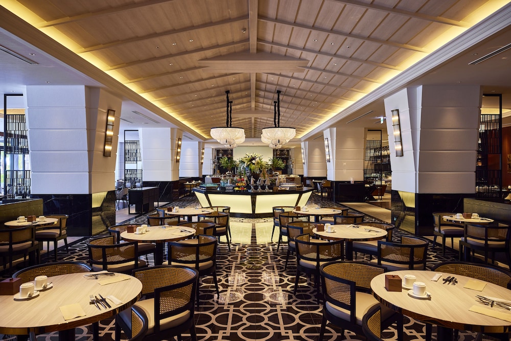Ryukyu Hotel and Resort Nashiro Beach 33/49